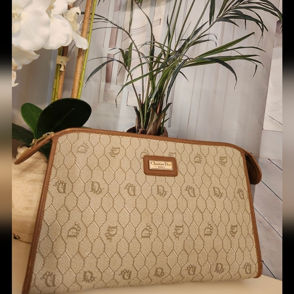 Dior Honeycomb Canvas Clutch Bag. Dior Classic In Great Preloved Condition. - Picture 1 of 16